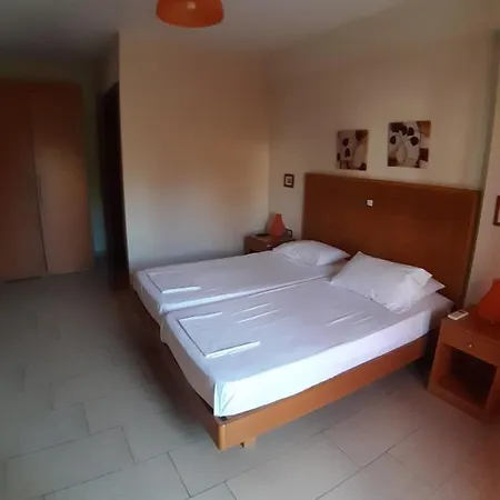 アパート Telethrio *