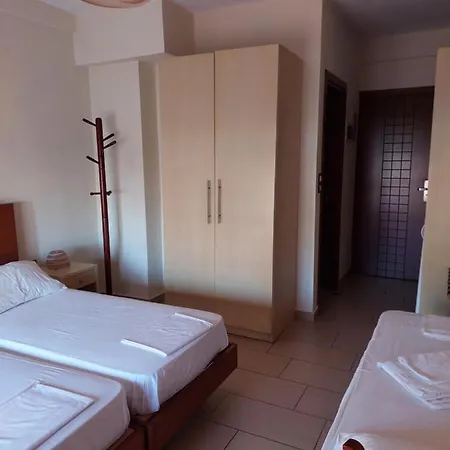 Telethrio アパート